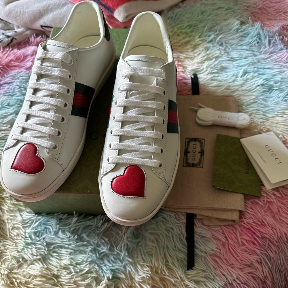 Gucci Ace heart women us 9,5